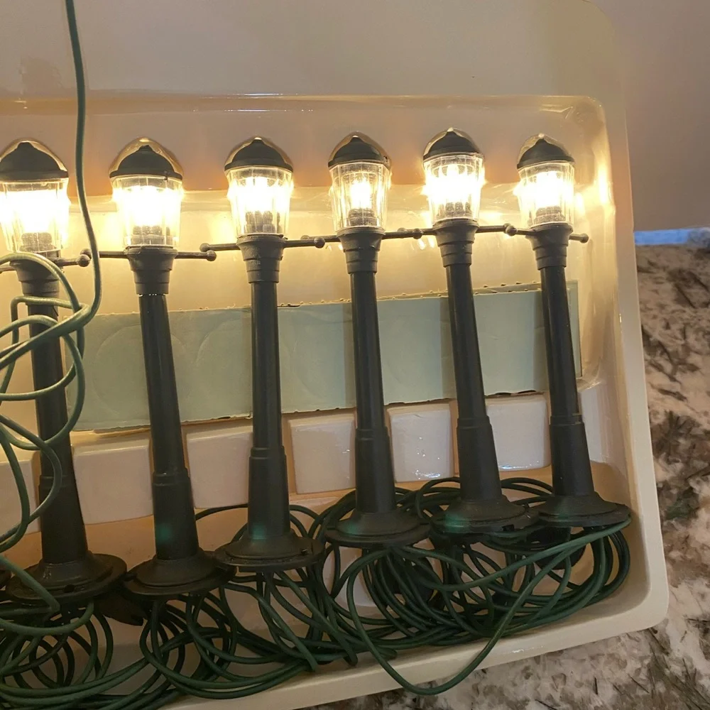 VTG Trim a Home 10 Streetlamp string holiday lights indoor Kmart works